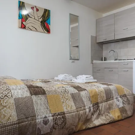 Cozy Studio In The Heart Of The Historic Center! Parma