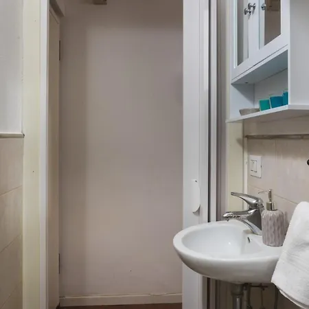 Cozy Studio In The Heart Of The Historic Center! Parma
